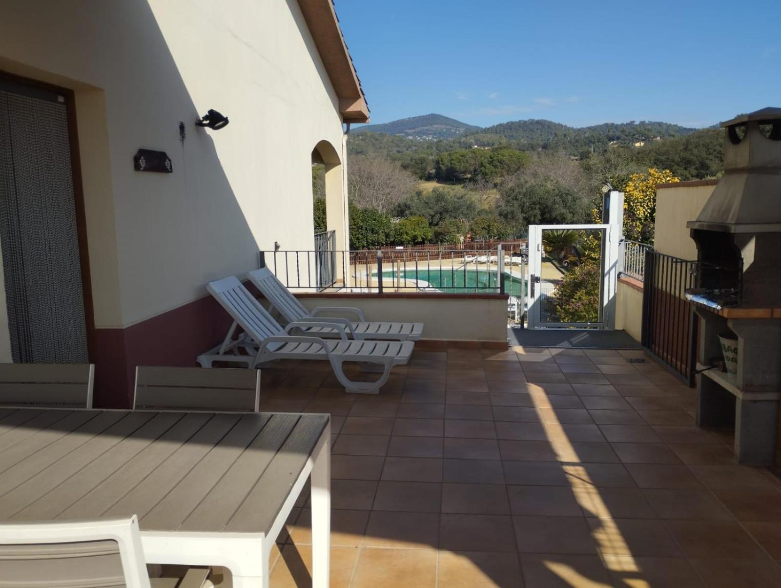 Can Gual Guest House Lametlla Del Valles Luaran gambar