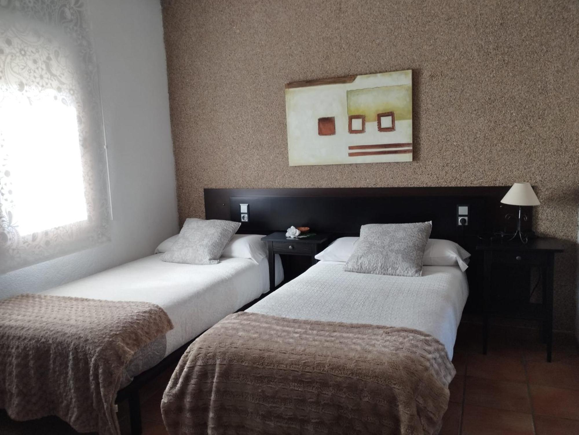 Can Gual Guest House Lametlla Del Valles Luaran gambar