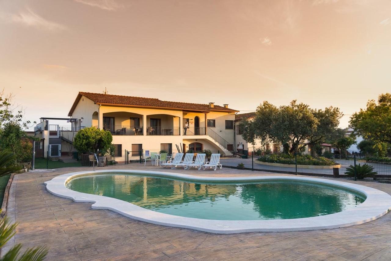 Can Gual Guest House Lametlla Del Valles Luaran gambar